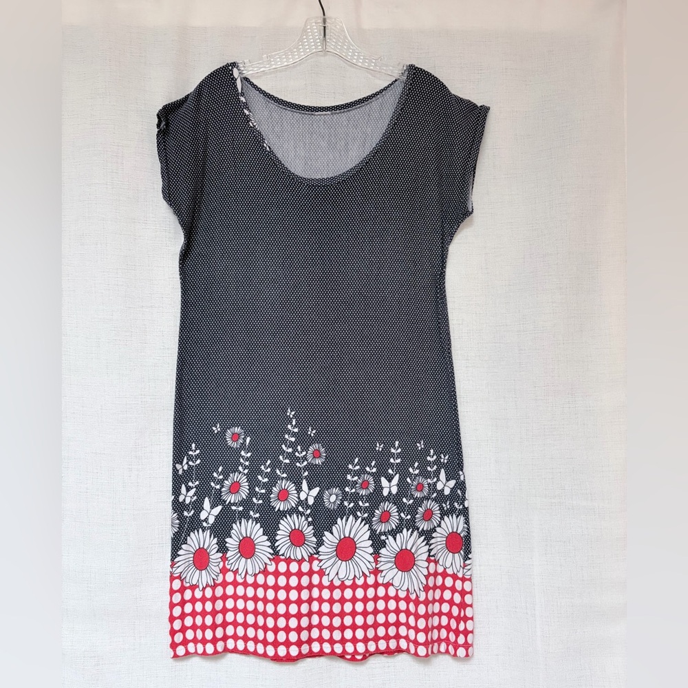 Blue mini dress,white polka dot,red floral pattern on the bottom.Cap sleeves.SzM